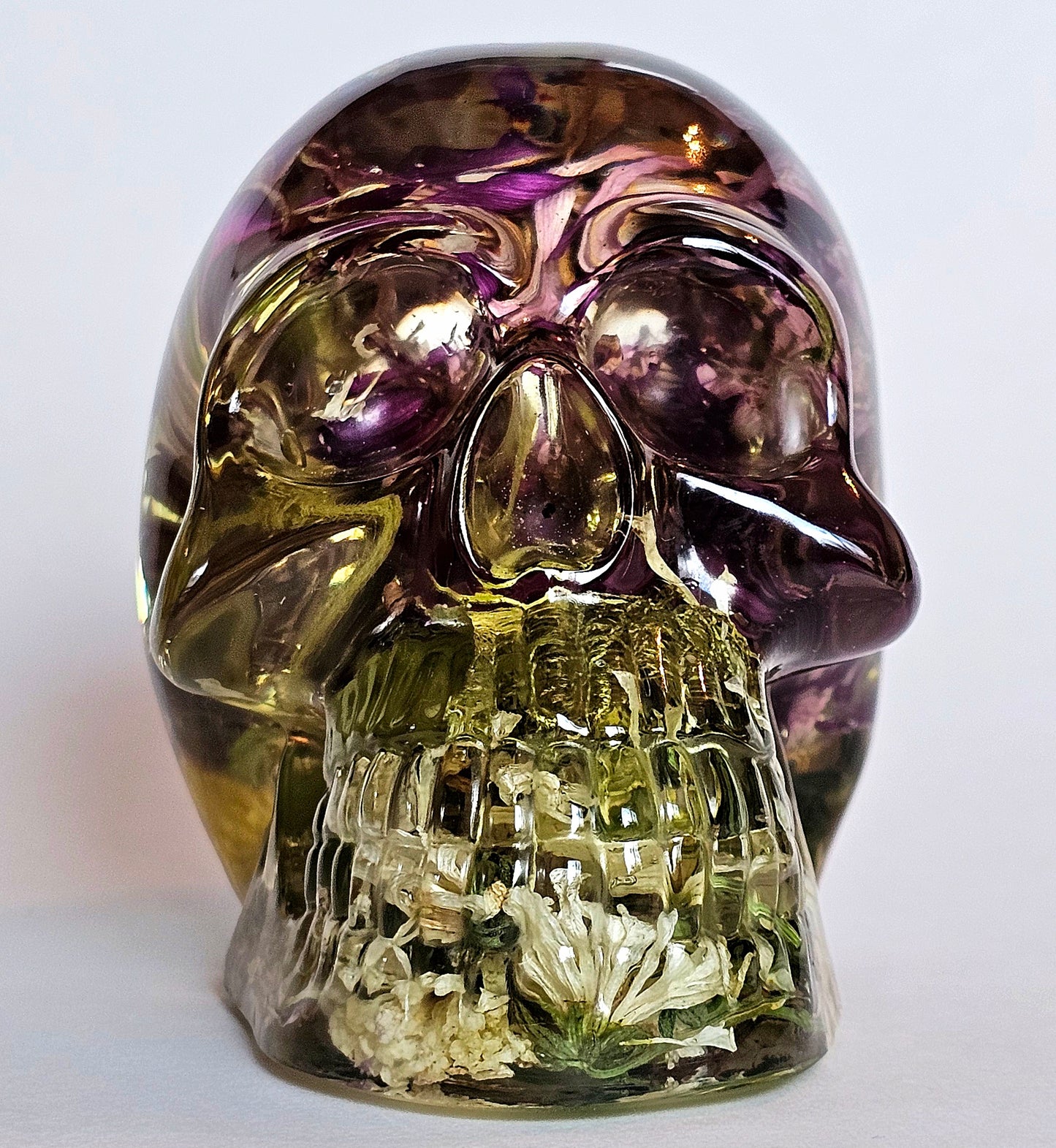 #0191 Handmade Resin Skull - Mixed wild flowers, very clear like glass