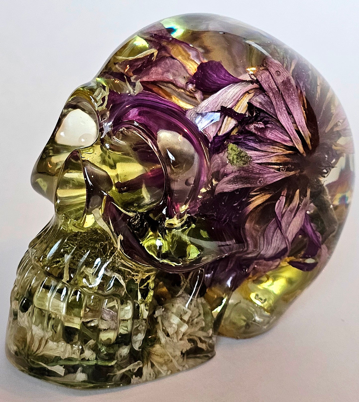 #0191 Handmade Resin Skull - Mixed wild flowers, very clear like glass