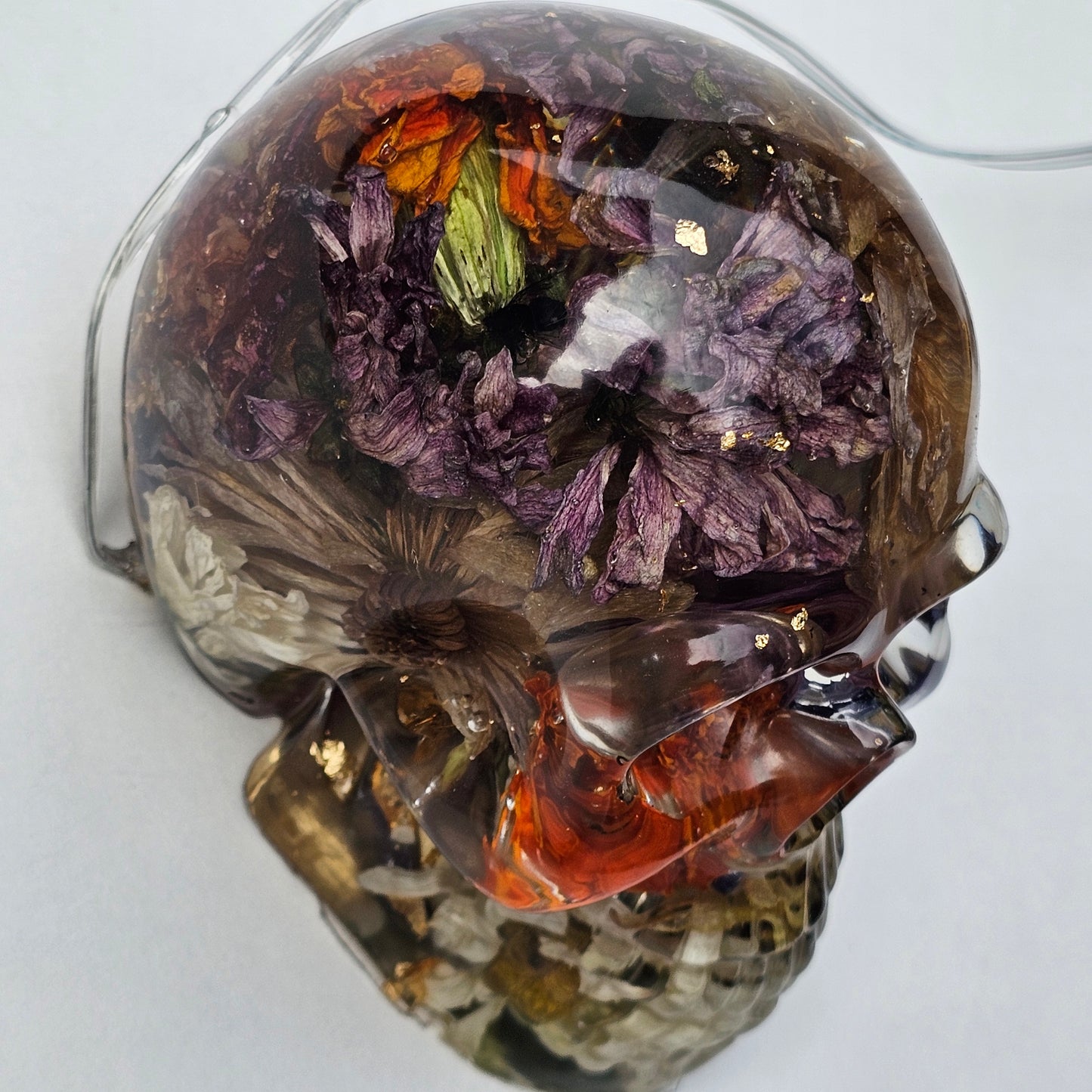 #0297 - Handmade Resin Skull - Autumn flower blend with gold foil. This one lights up! HAS LIGHTS!